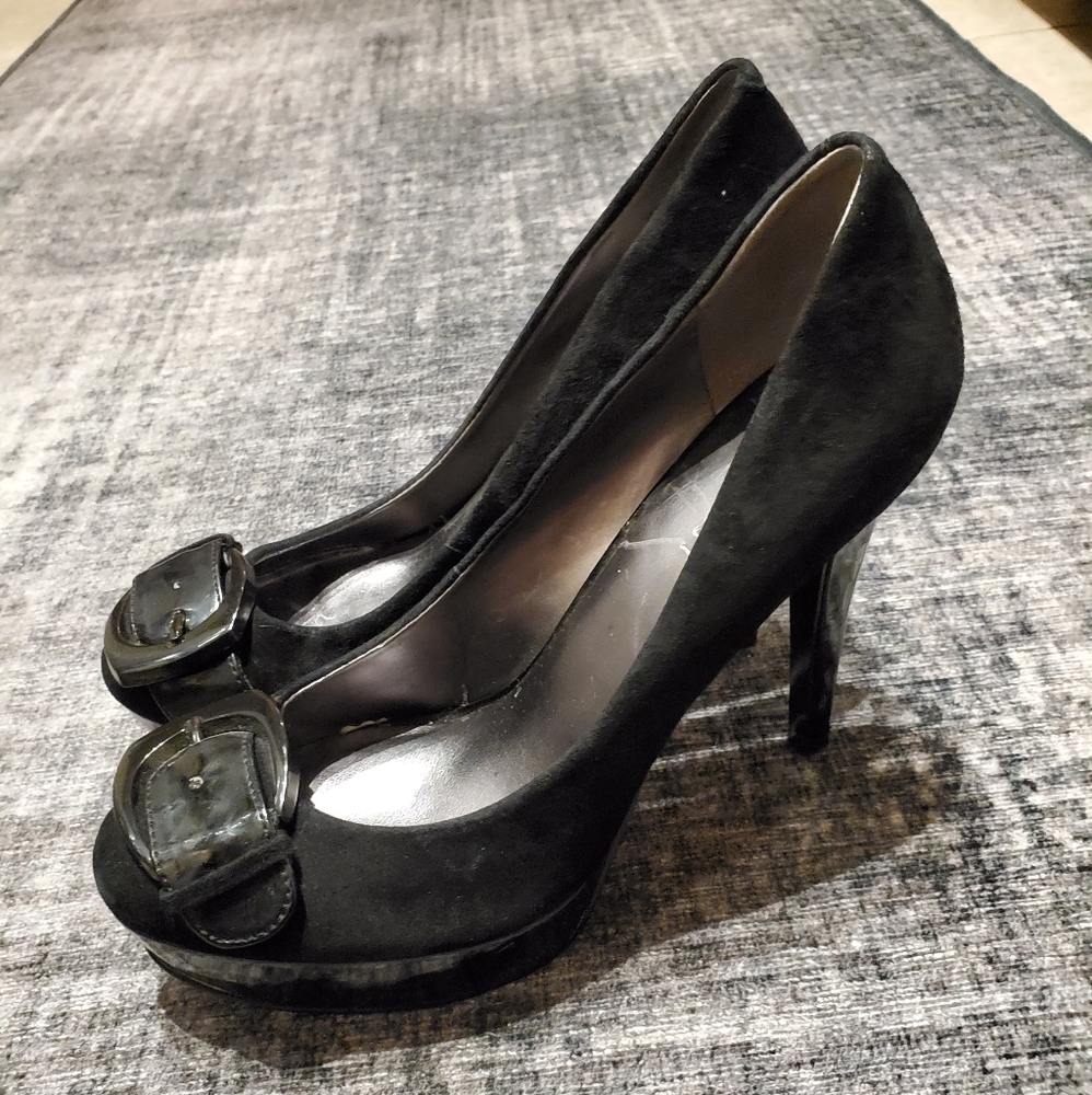 Nine west black pumps
